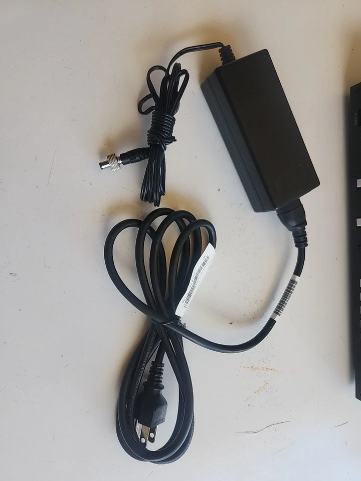 Shineybow HDMI Scaler Box SB-3879 Used - Image 2 of 4