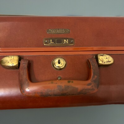 Vintage 1950 s Samsonite Hard Case Luggage 21  Functional But No Key