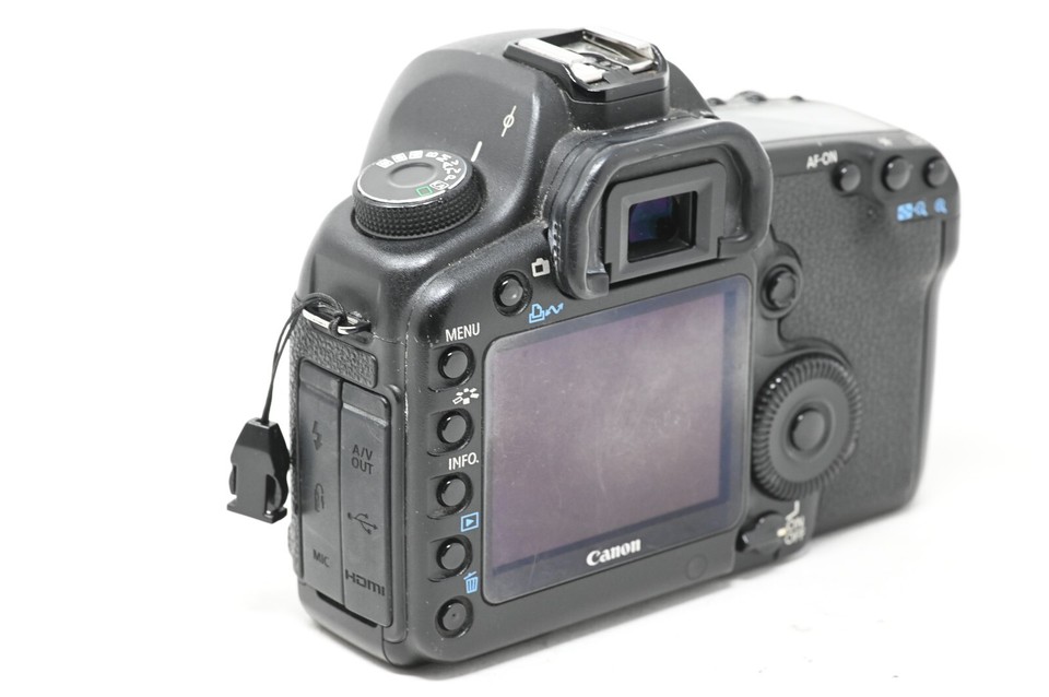 Canon EOS 5D Mark II | 122 caractéristiques et détails