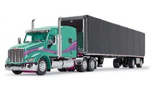 DCP 60-1611 1/64 Peterbilt Model 579 Diecast Sleeper Cab