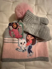 NWT Gabby’s Dollhouse Hat & Mitten Set Size Toddler Pink& Gray