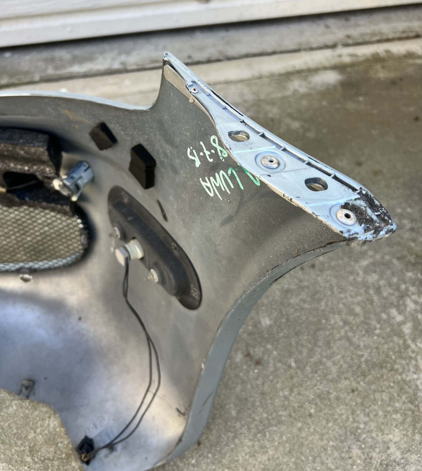 03-08 Maserati Quattroporte M139 Front Bumper Complete W/Grille W/Sensors