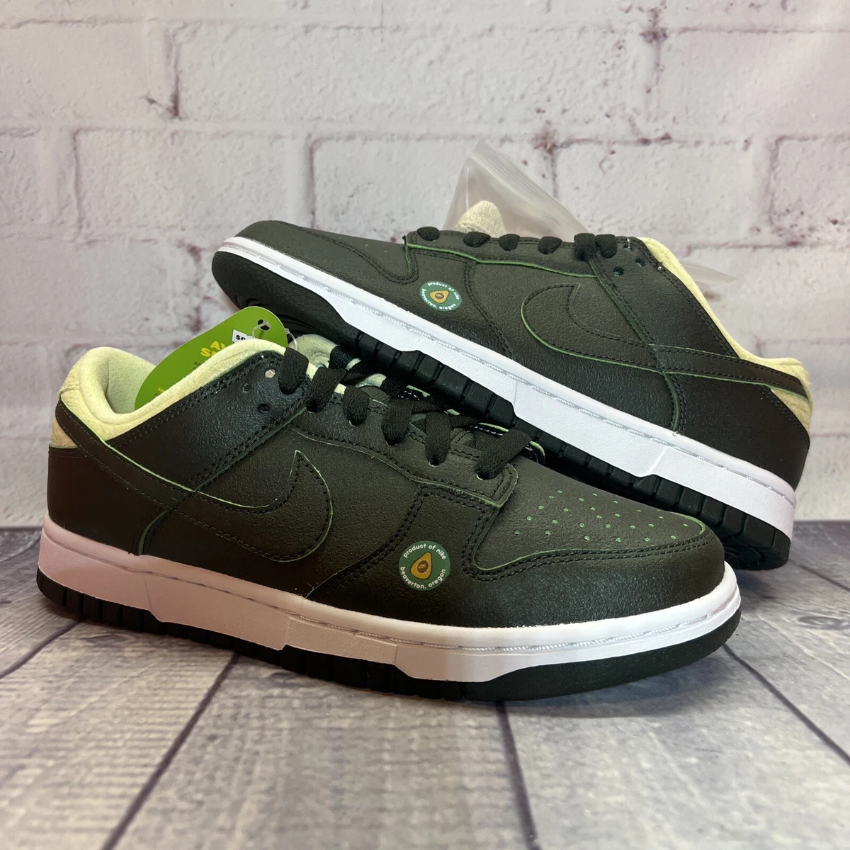 nike dunk avocado