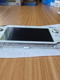 SONY PS Vita PCH-1100 Crystal white CIB W/ Charger