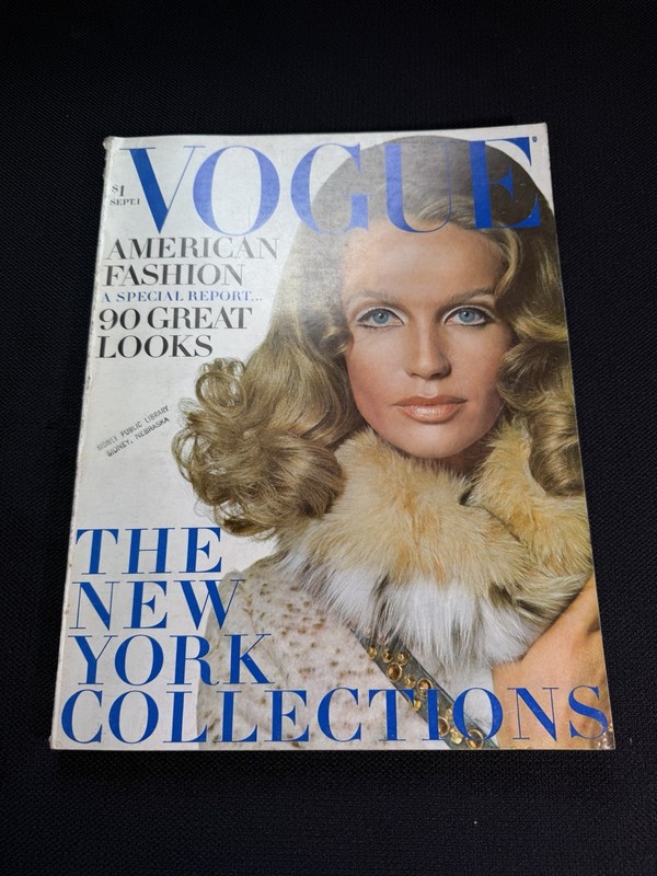 VOGUE Magazine - Volume 152, Number 4 - September 1, 1968 - Thick Issue