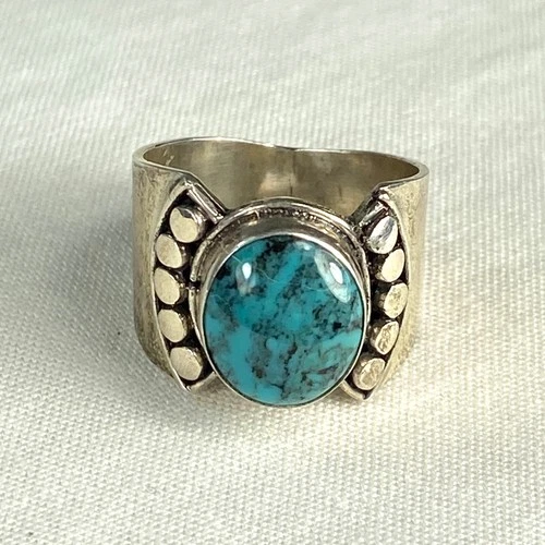 Vintage Native American  925 Silver and Turquoise Ring Size 7.0