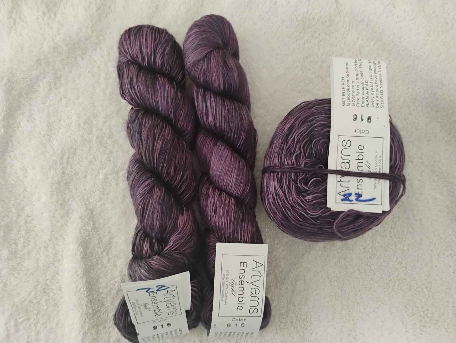 Artyarns Ensemble Light Yarn -- 50% Cashmere, 50% Silk