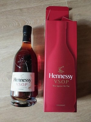 Cognac Hennessy VSOP red 700 ml with box