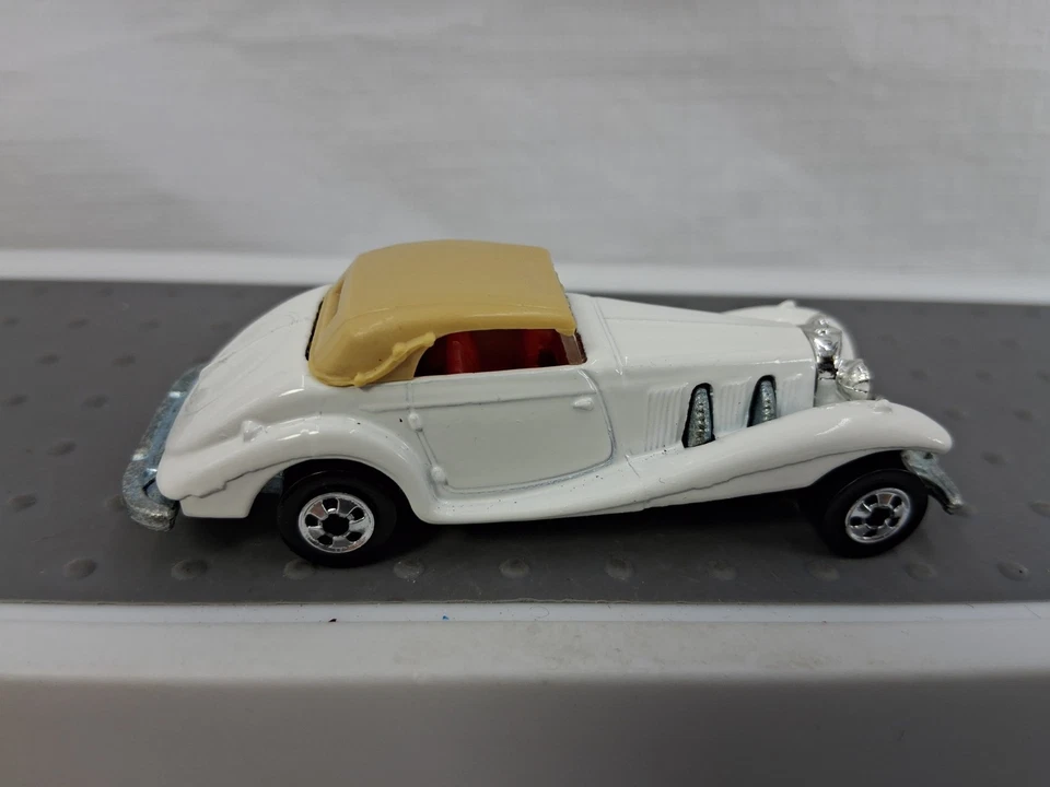 Mercedes 540K pared negra fundido a presión Hot Wheels Foto 3 de 4