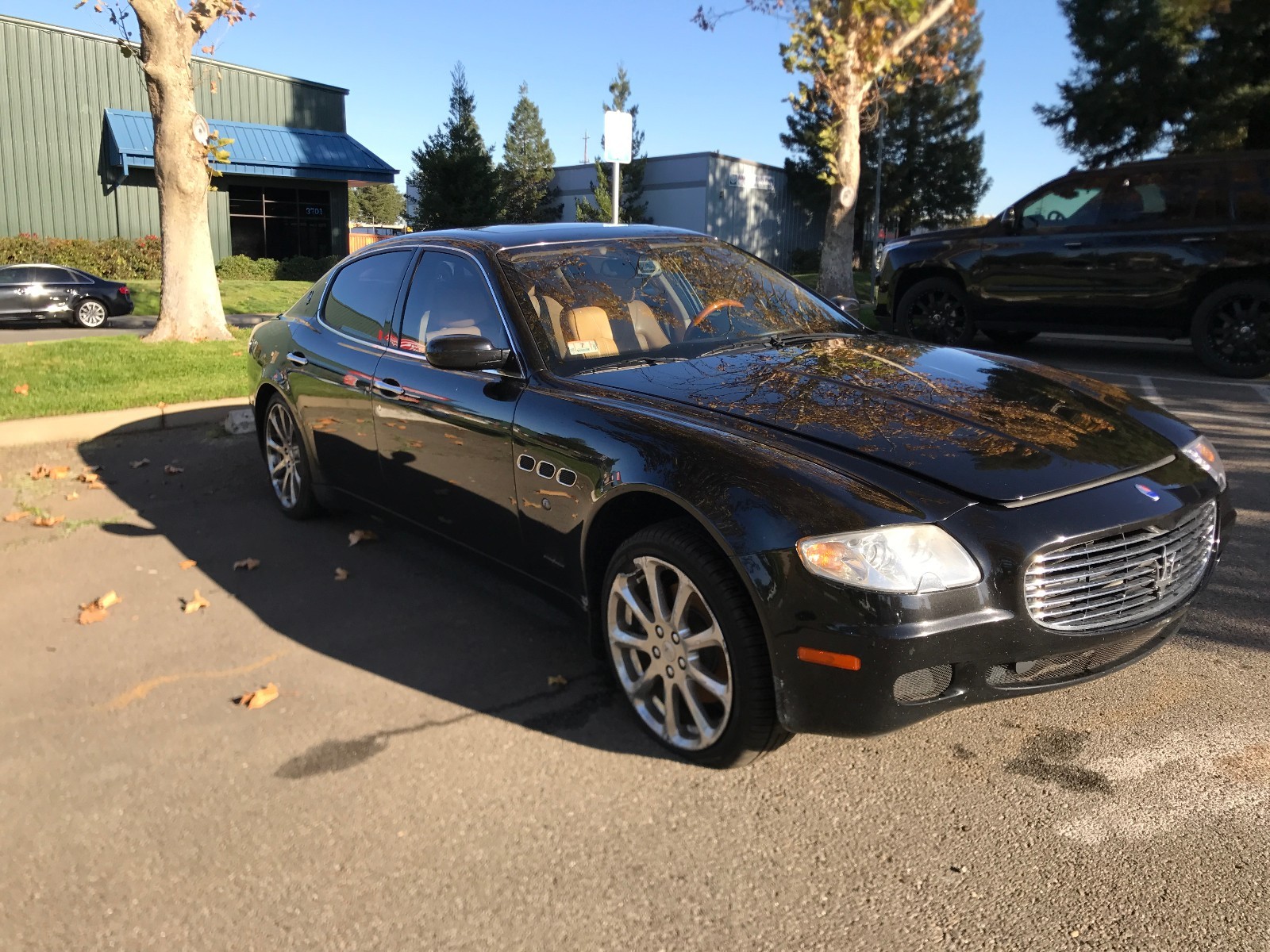 Maserati Quattroporte, LH, Left Front Seat, Beige w/ Brown Piping, Used, Worn