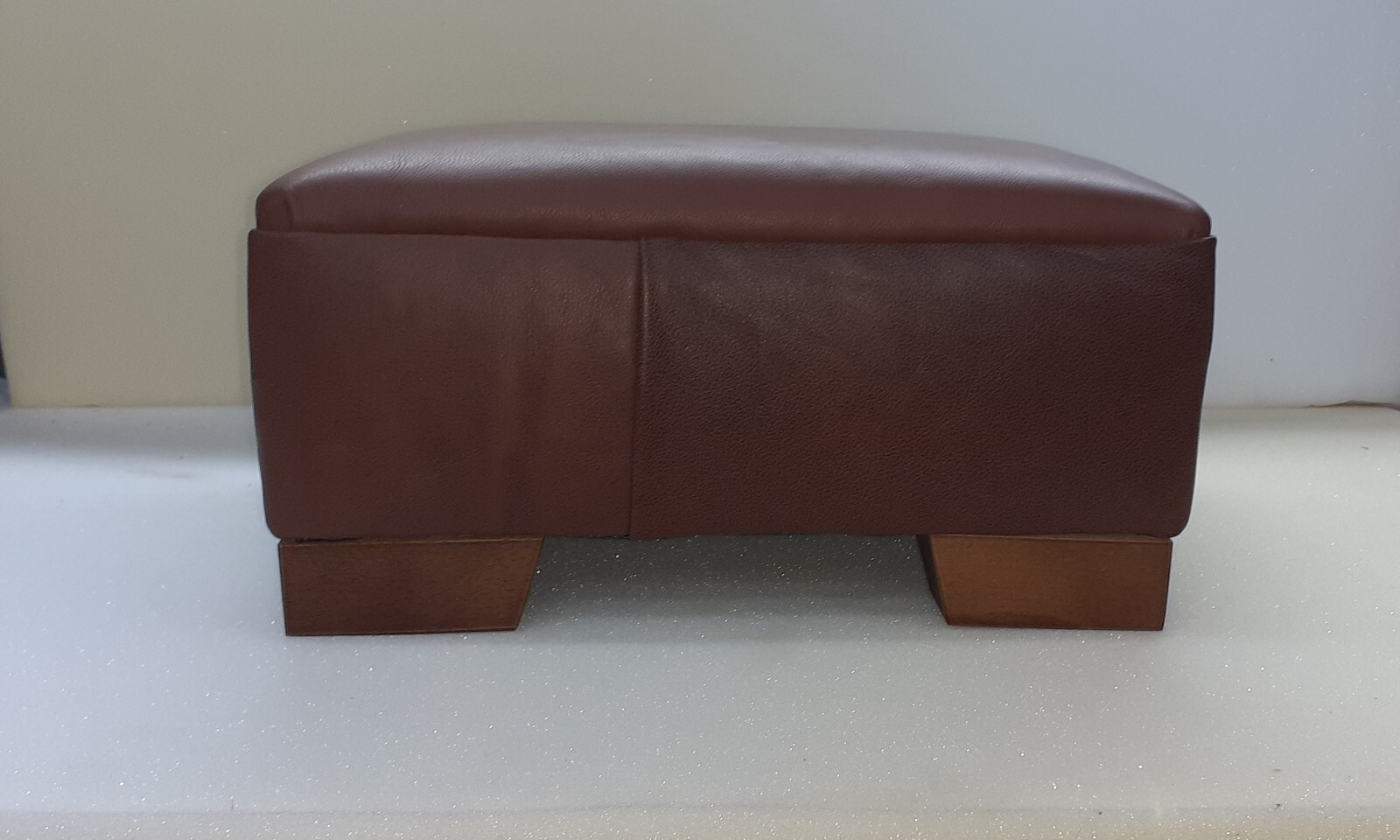Real leather footstool made in vintage brown, mocha real leather (RL 1