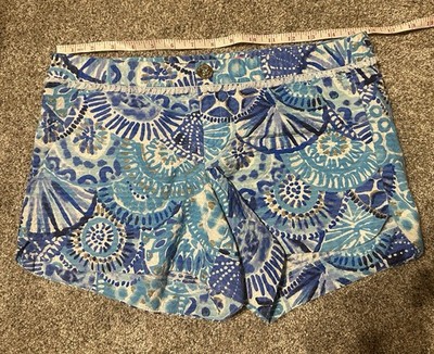 Lilly Pulitzer Adie Shorts in a turquoise blue and white ''Half Shell'' print Sz 2