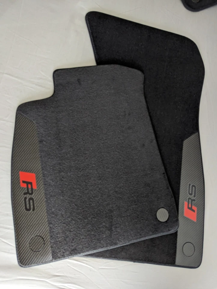 Alfombrillas terciopelo carbono negro Audi A5 RS5 Sportback F5A 2018-2025 Foto 4 de 4