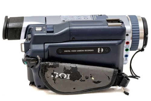 Camescope Sony Digital Handycam DCR-TRV240E PAL 8mm Video8 Hi8 Digital8 Camera - Afbeelding 6 van 8