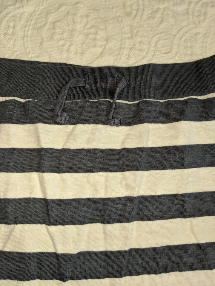 Crewcuts девочек sz. 12 вязаная серая/синяя полосатая юбка. Мягкий, милый, отличной формы - Изображение 4 из 4