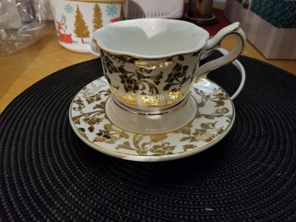 セール❗️Breakfast-warmer ヴィンテッジ　アンティーク　英国 Scentsy English Breakfast Gold Leaf Tea Cup Saucer Warmer RETIRED