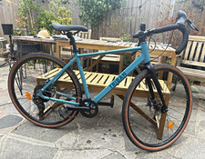 Triban GRVL 120 Gravel Bike 700C Women’s M (Very Good Condition)