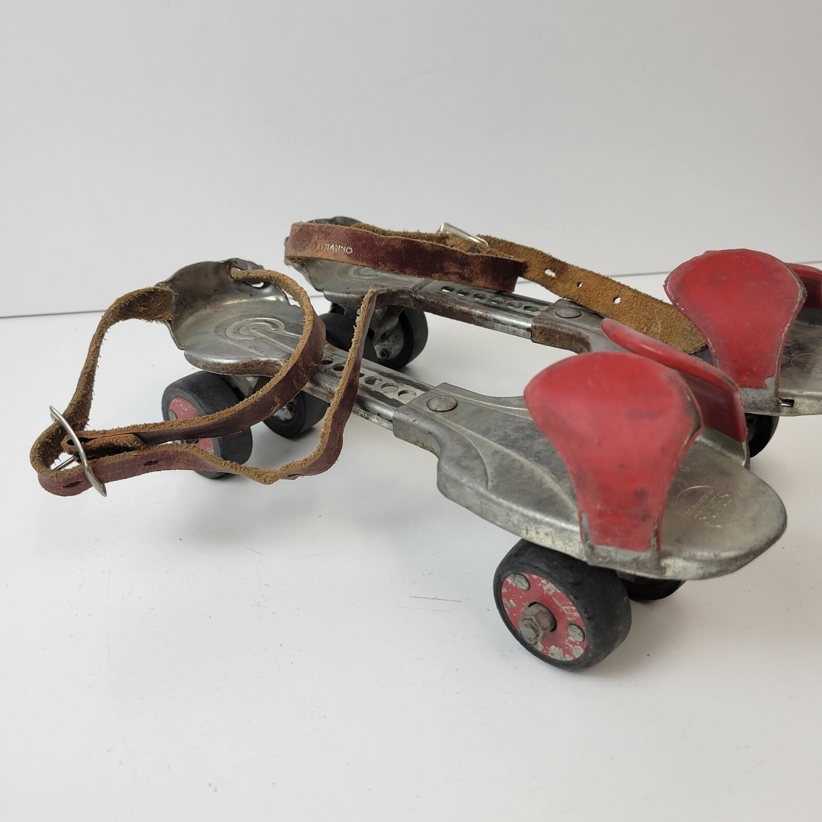 ローラースケート　Sears Boebuck & Co アメリカン　ヴィンテージ Vintage Sears Roebuck Adjustable Metal Roller Skates | eBay