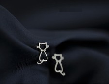 Adorable Hello Kitty Silver SP Cat Kitten Stud Earring