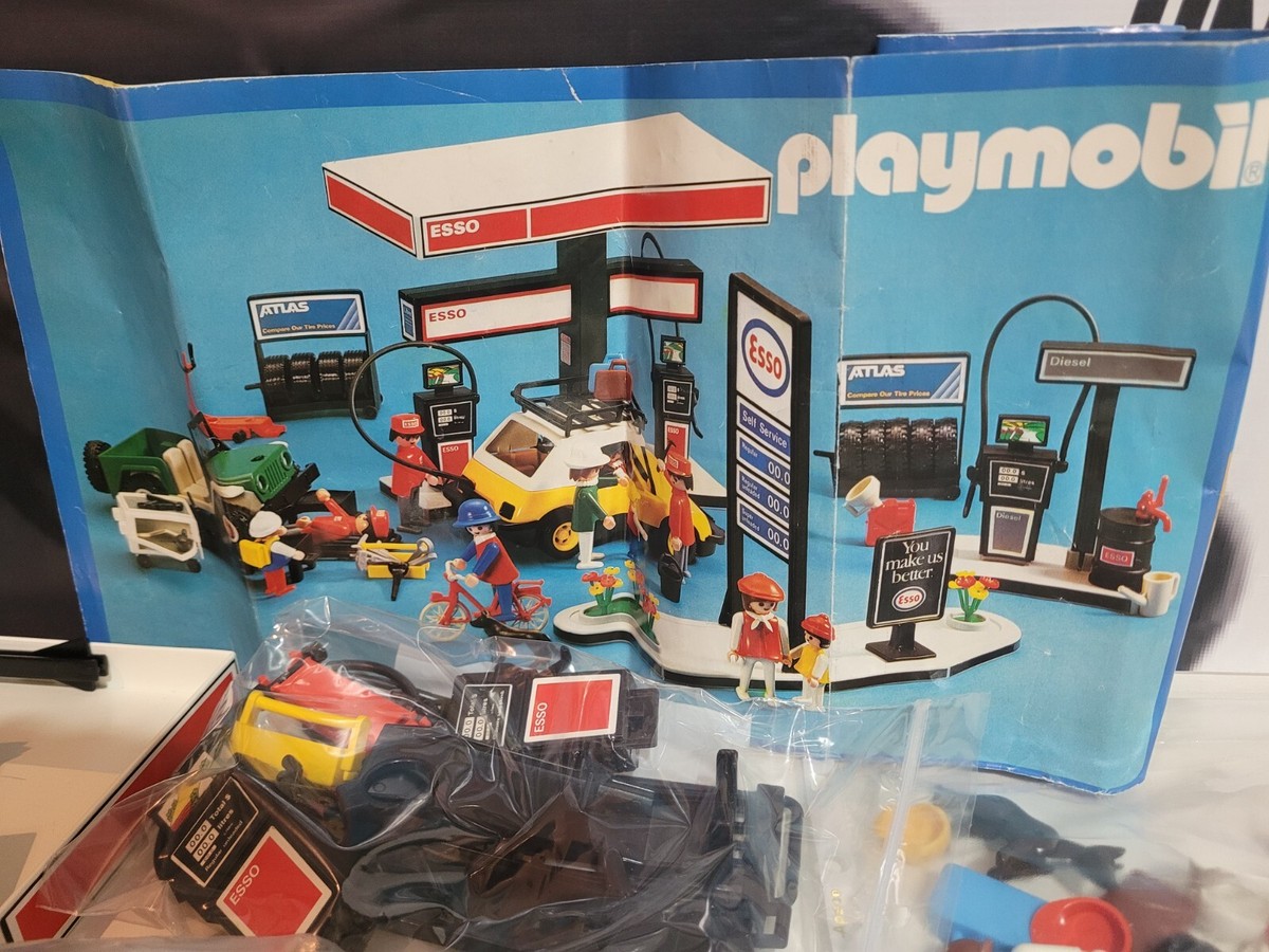 PLAYMOBIL ESSO SERVICE STATION CIB MAIL ORDER BOX INCLUDED