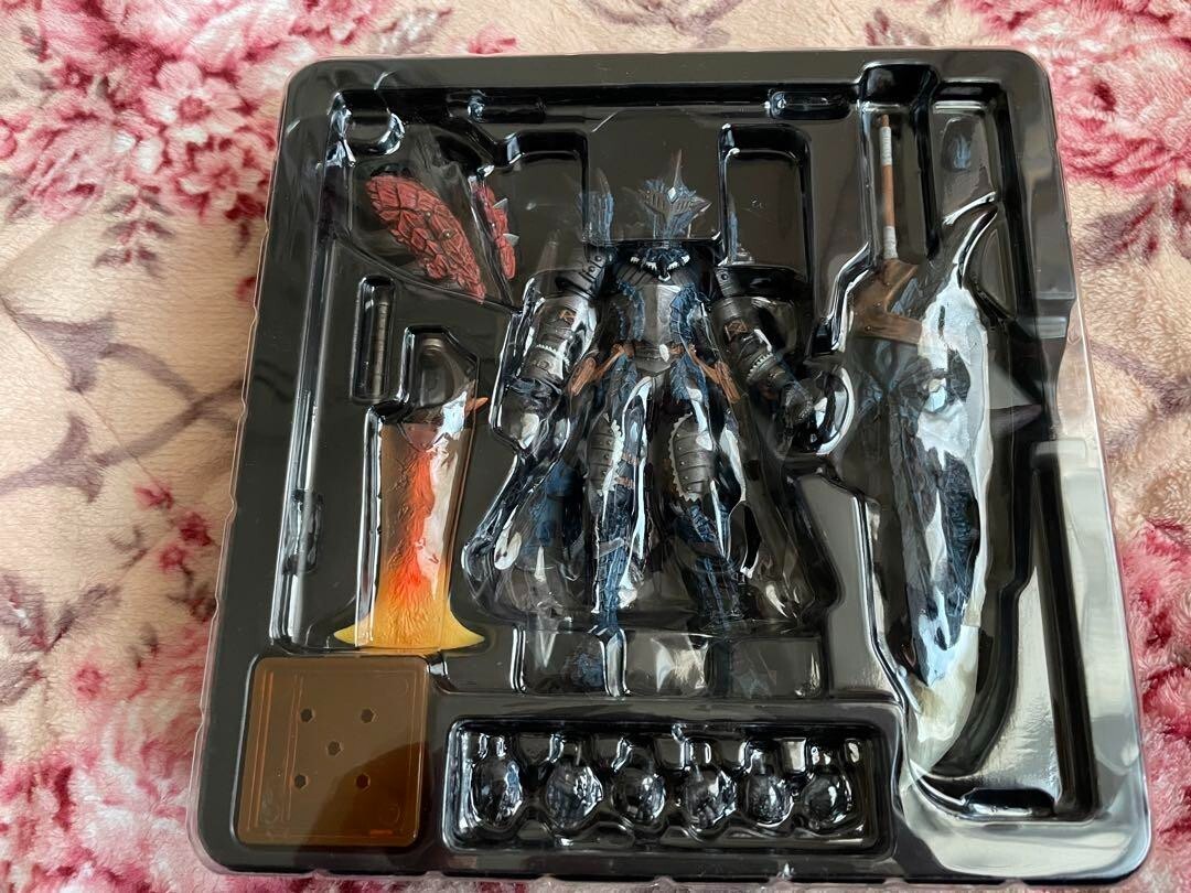 Kaiyodo Revoltech Yamaguchi Monster Hunter No.123 Hunter male