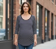 Koala Mom Essentials Maternity Top Sz M Black & White Striped 193J