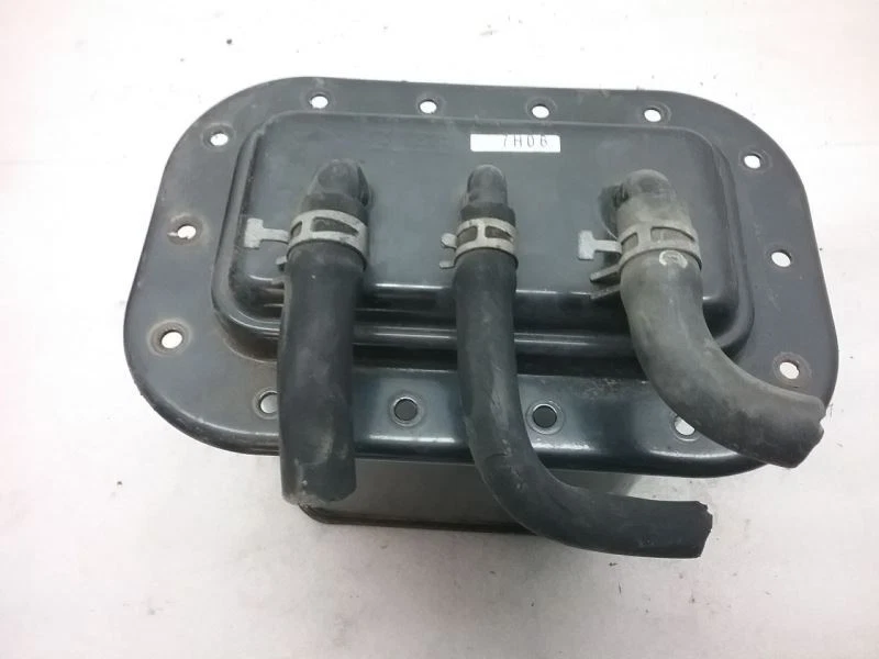 Bote de carbón de vapor de combustible 2,4 L AT 1998 CHRYSLER SEBRING Batt-4RM Foto 2 de 3