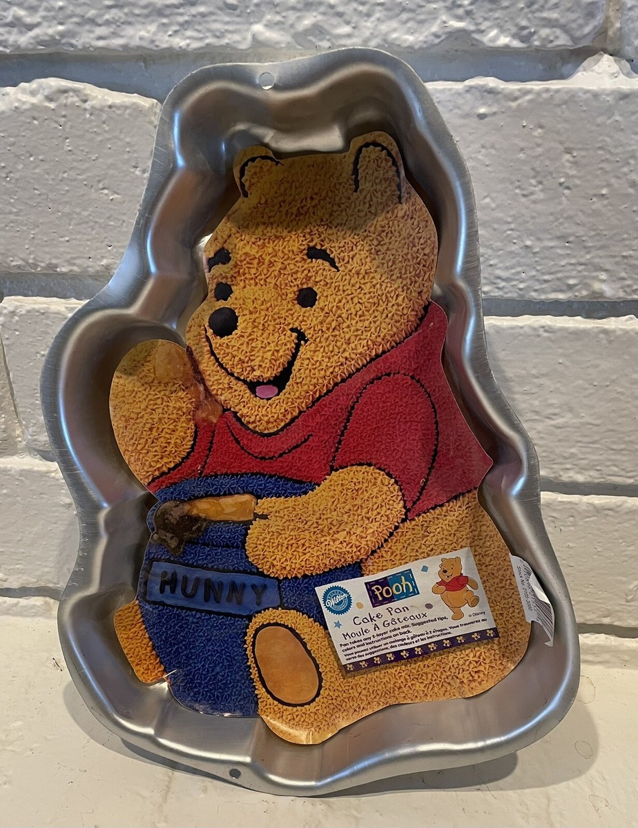 Winnie the Pooh Bear with Hunny Pot Wilton Cake Pan 1995 #2105-3000  (Retired)