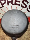 "Fully Restored" Wagner Cast Iron Skillet Pan 12"  Early American Seasoned Flat