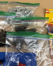 LEGO Castle 6075 Wolfpack Tower 4 Minifigures 236 Pieces No Box Pre-Owned