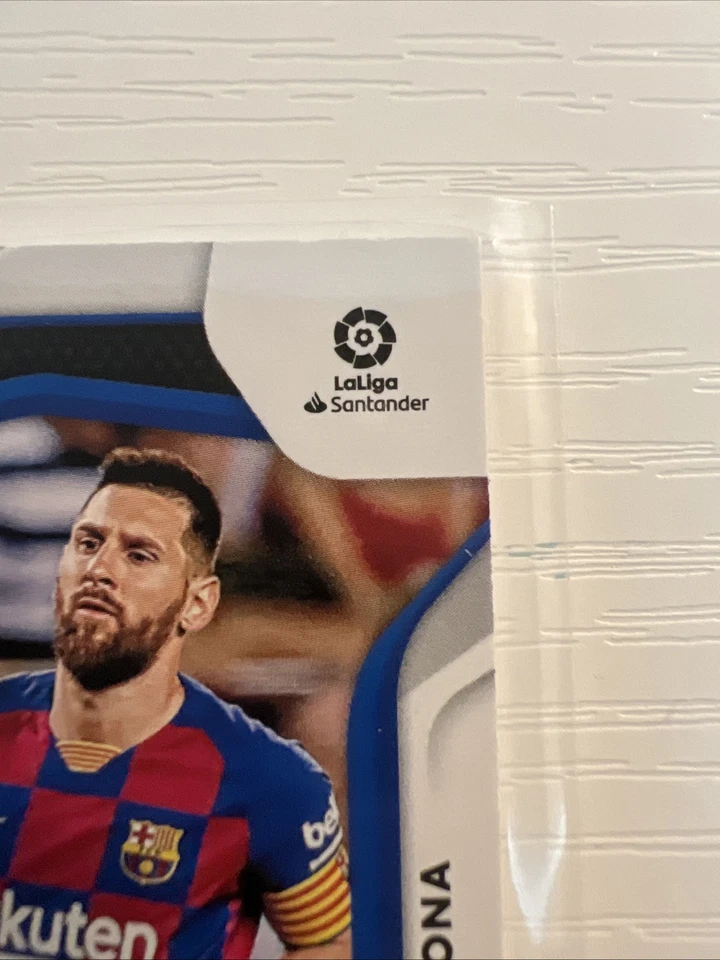 2019-20 Panini Chronicles - Fabric of the Game Lionel Messi #FG-LM Dual Color - Image 3 of 4