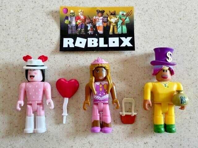 jose 🤍 on X: TRADING NEW CELEBRITY SERIES 8 & ACTION SERIES 10 ROBLOX  TOYS CODES LF: Sparkling's Friendly Wink & Robux (robux prices are listed  below by color!) #adoptmetrades #adoptmetrading #robloxtoys #