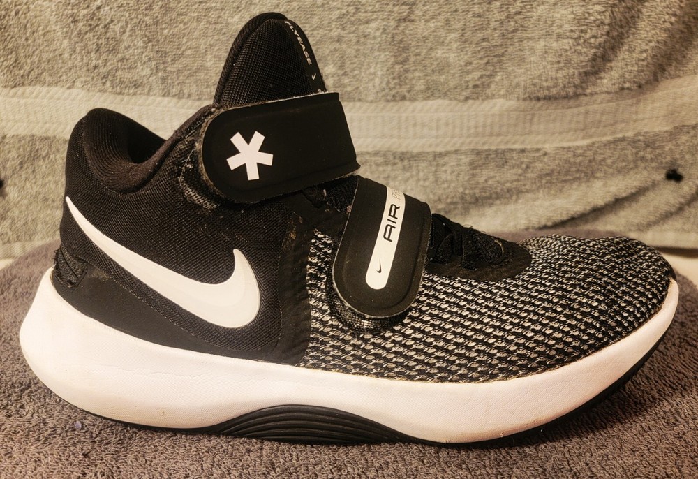 Nike Air Precision II Flyease Black/White Mesh toe sneakers Men's size 7.5