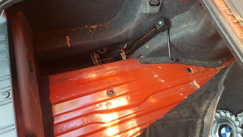 BMW E30 318i - Picture 7 of 9