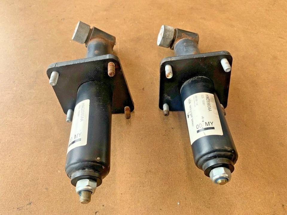 Amortiguador de impacto trasero derecho e izquierdo Jaguar XJ8 XJR Vanden Plas 1998-2003 Foto 2 de 4