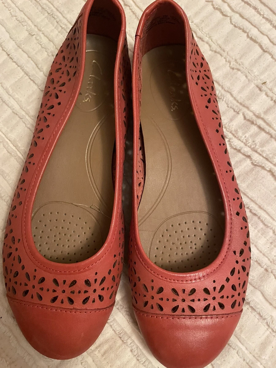 Clarks Indigo Sz 7M Womens Melon Perforated Flats Ballet Slip Shoes | eBay