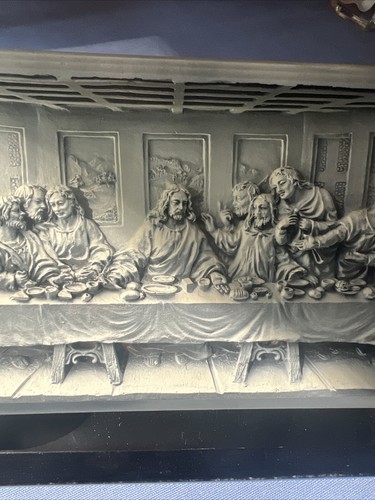 RARE The Last Supper 3D Acrylic art With Black Wood Stand. - Picture 3 of 11