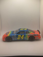 Vintage 1995 Racing Champions NASCAR 24 Jeff Gordon 1:24 Scale Diecast DuPont