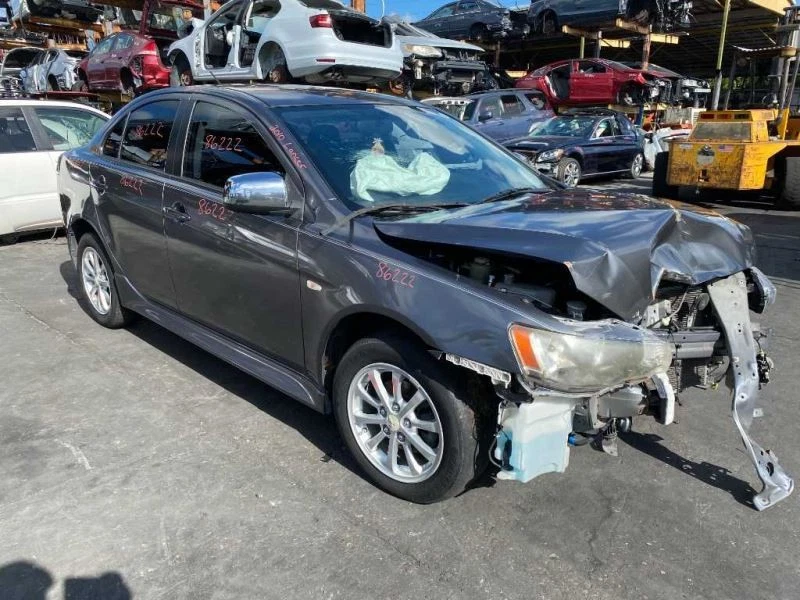 Rocker Panel Molding Driver Left Side 2008 09 10 Mitsubishi Lancer - Image 2 of 4