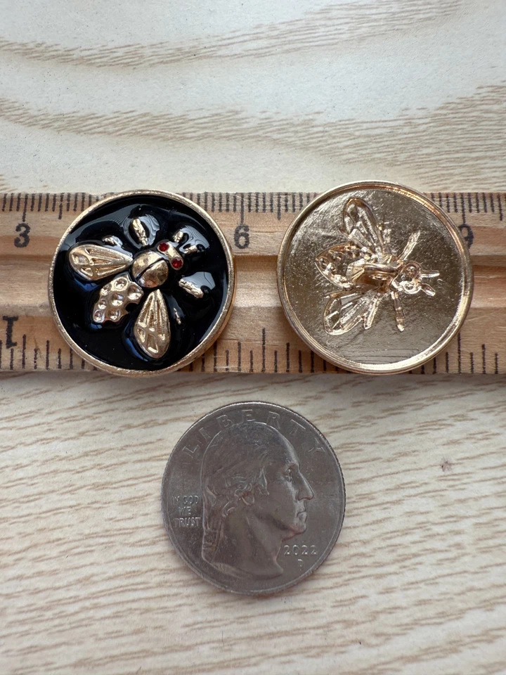 9PC Gold Black Enamel Bee Shank Metal Buttons 25mm - Image 2 of 2