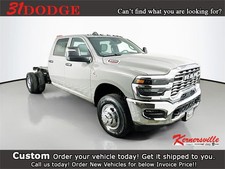 2026 Ram 3500 Tradesman Crew Cab Chassis 4x2 Cummins DRW