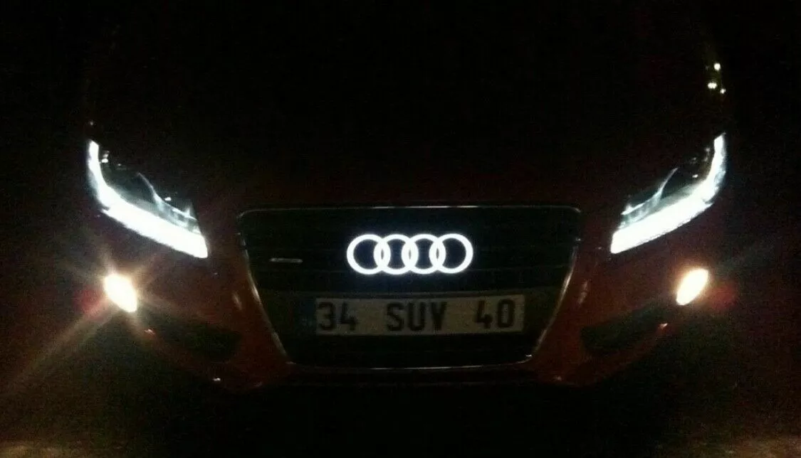 Luz Placa Led Audi Q3 Q5 Tt Tts 2011 2012 13 14 15 16 17 18