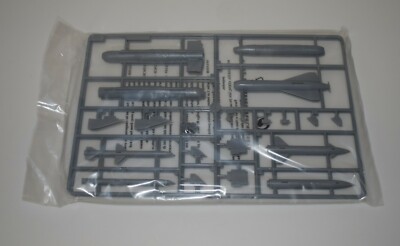 TRUMPETER A-4F SKYHAWK 02267  PARTS  SPRUE Ix2-GBU-15s+AGM45s+AGM12s+MORE 1/32