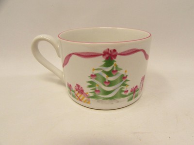 Home for Christmas by Sango Coffee Cup Christmas Tree In Center Pink Trim b289