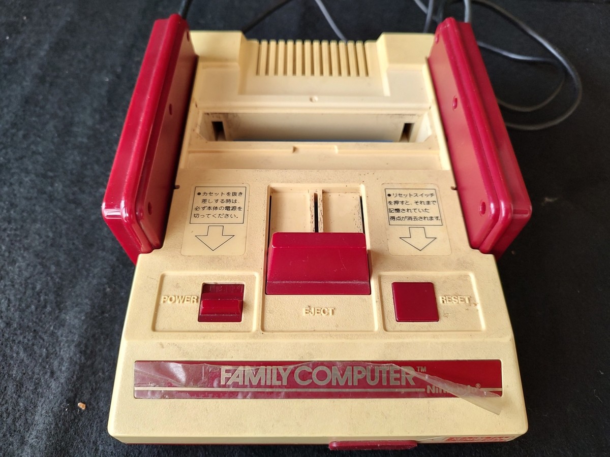 Nintendo Famicom NES HVC-001 Two Consoles, RF Switch, Games