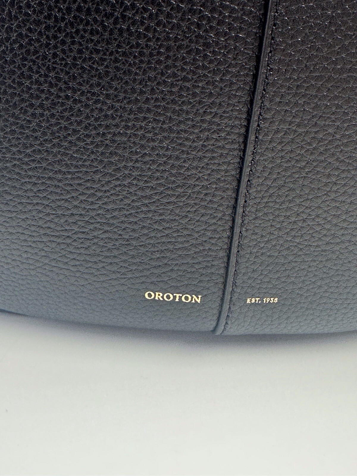 Oroton Emilia Medium Black Genuine Pebble Leather Tote RRP $529 image 2