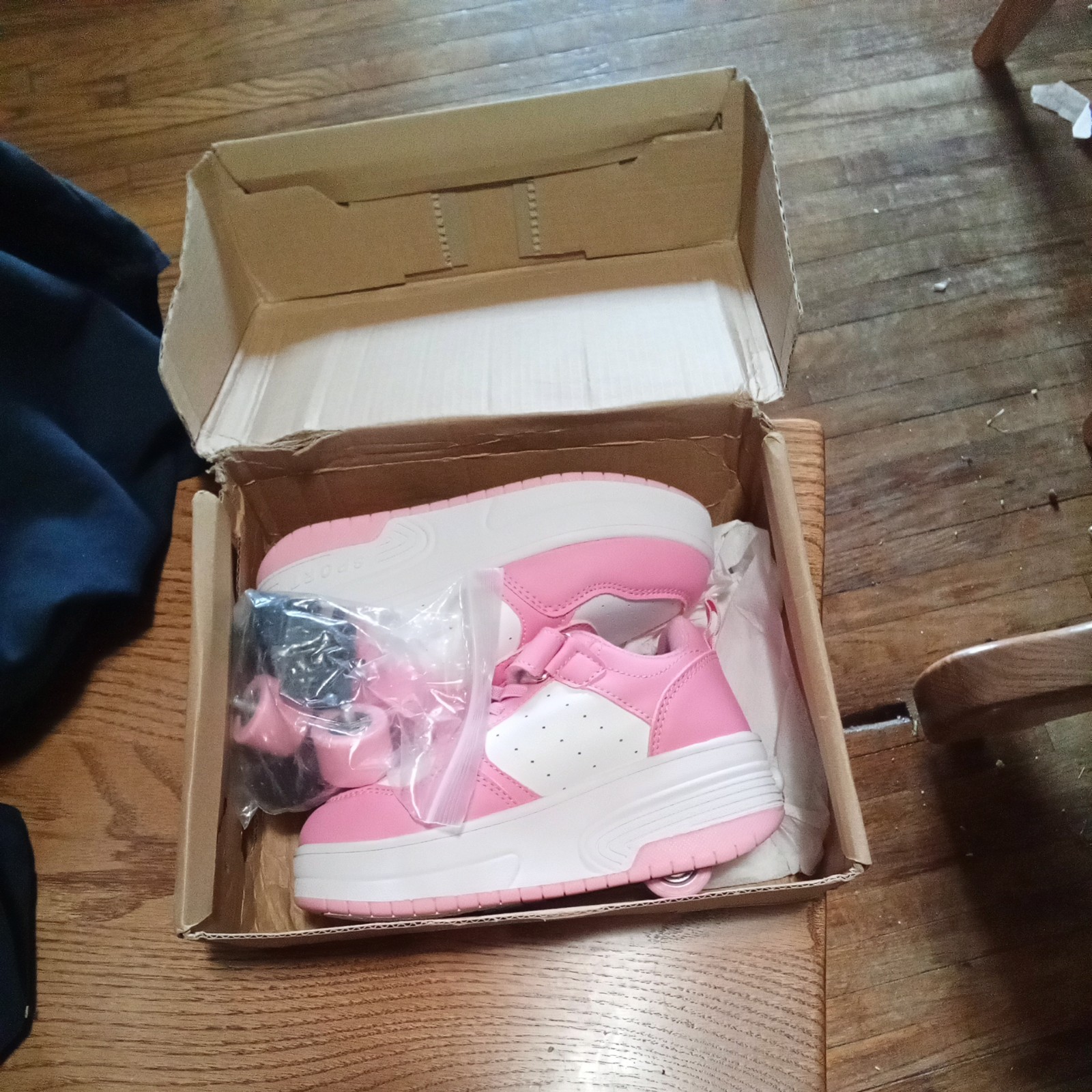 4 Wheels Boys Girls Skates Shoes Kids Roller Shoe With Quadruple Wheels NEW Mod