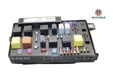 Opel Astra H Zafira B Relaiskasten Sicherungskasten entheiratet 13268307 LR