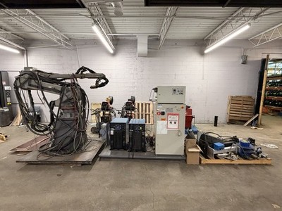 MOTOMAN HP50-20 Welding Robot NX100 Control