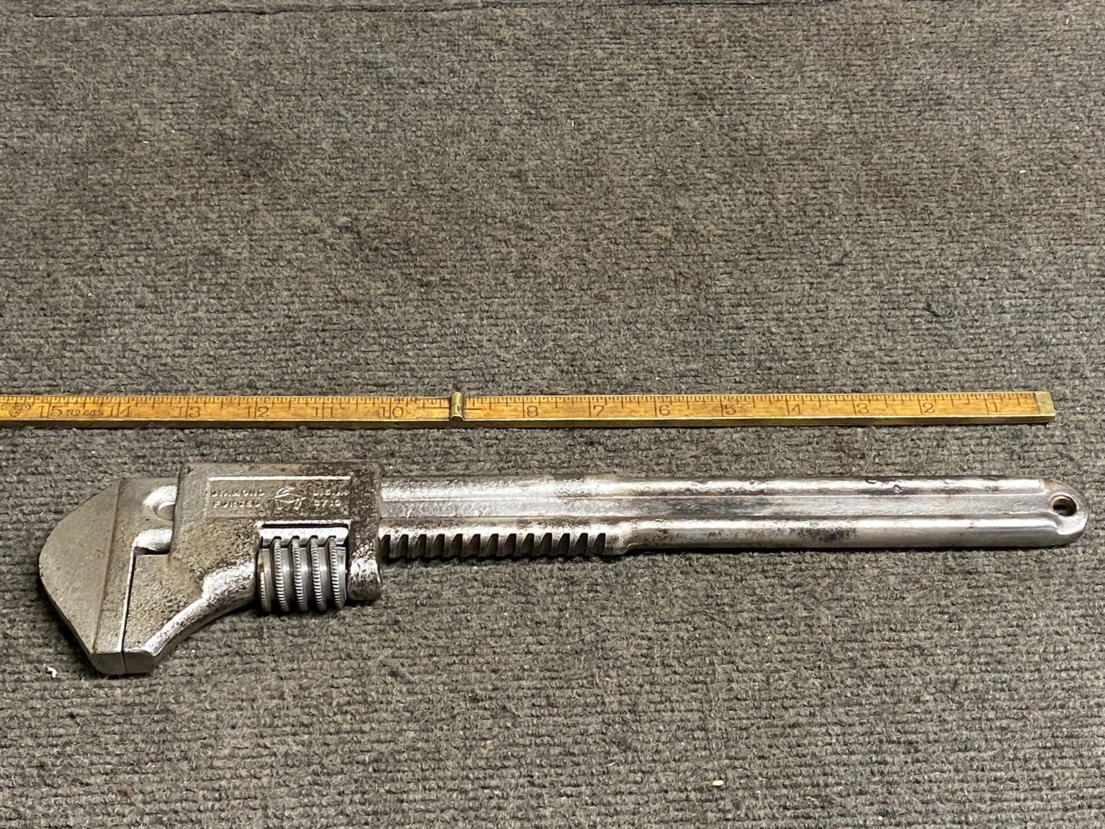 Vintage Diamond Caulk Horseshoe Co 15” Adjustable Wrench USA Opens 33/